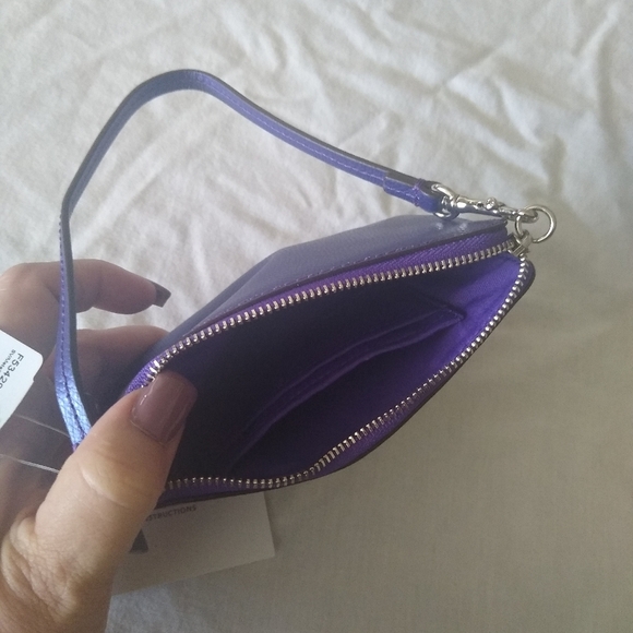 Coach F53429  Crossgrain Leather Corner Zip Wristlet, SV/Metallic Purple… - Picture 8 of 13